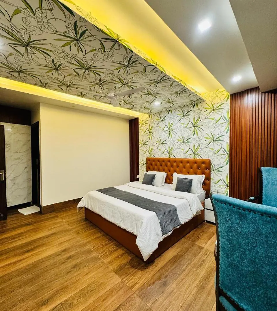 Hotel Dayal Regency, Shushant Lok Sector 29, Near Fortis Hospital Gurgaon 3*,  India