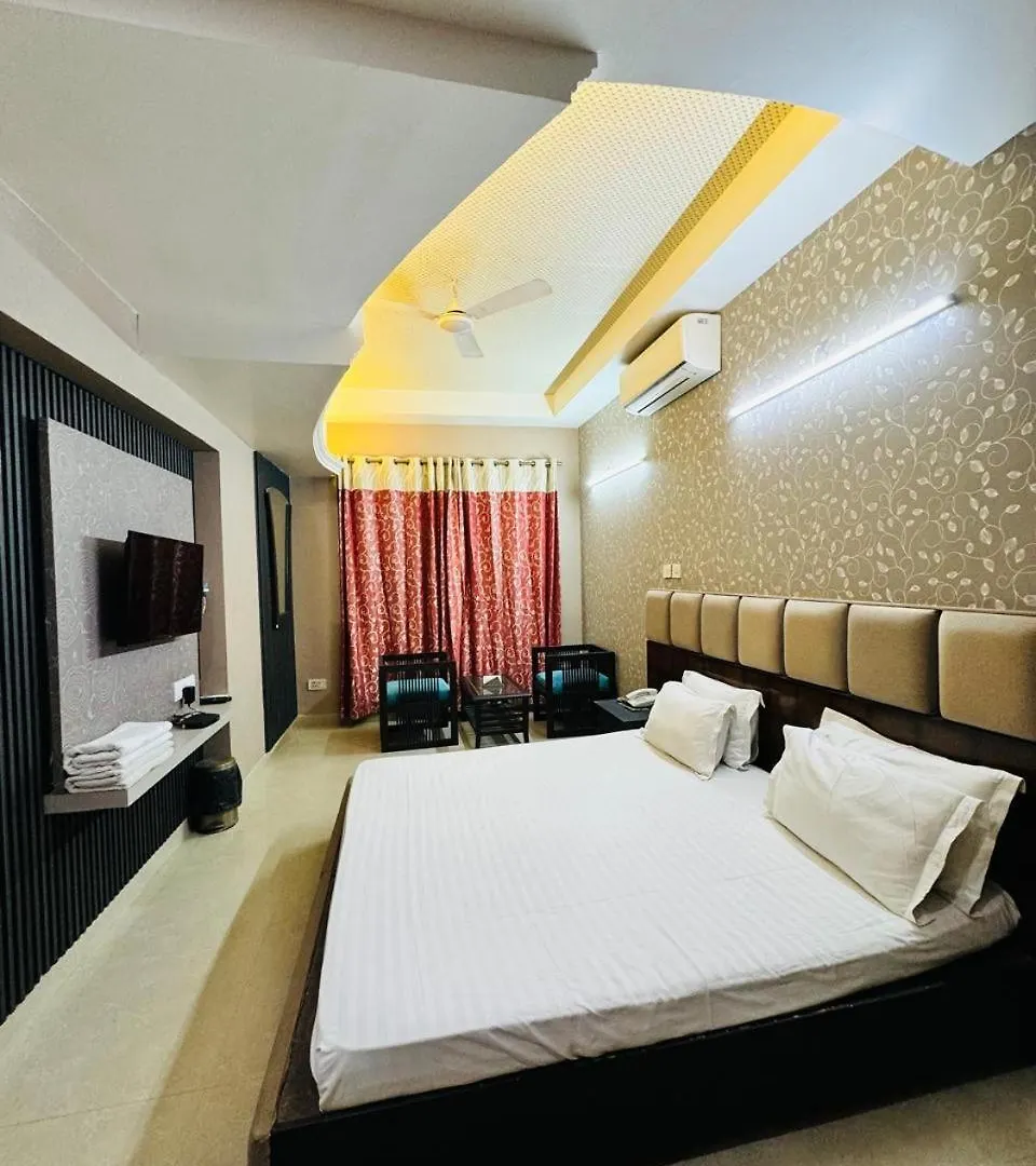 Hotel Dayal Regency, Shushant Lok Sector 29, Near Fortis Hospital Gurgaon 3*,  India